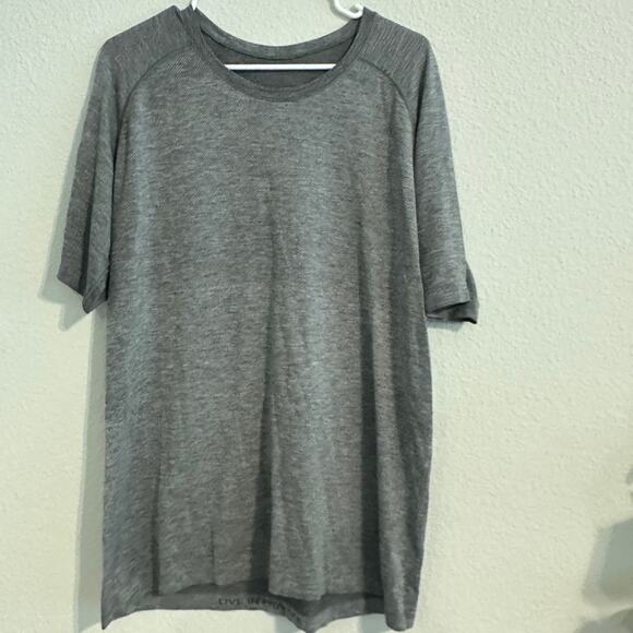 lululemon athletica Other - Men's Gray Lululemon Athletic Shirt Xl